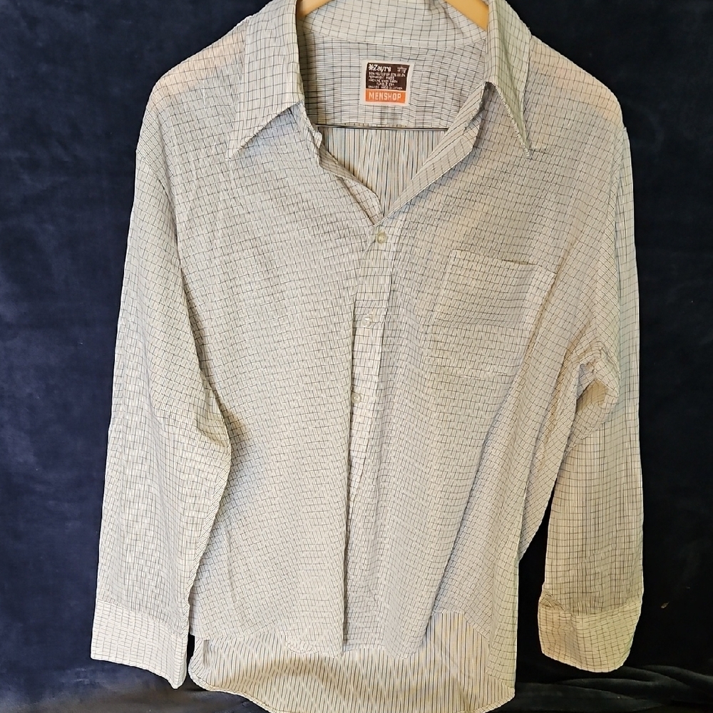 Blue and White Casual Button Down Shirt with Classic Collar